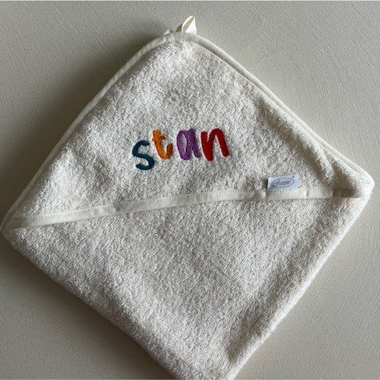 🍀❤️ Badcape baby met naam (80 cm op 80 cm)