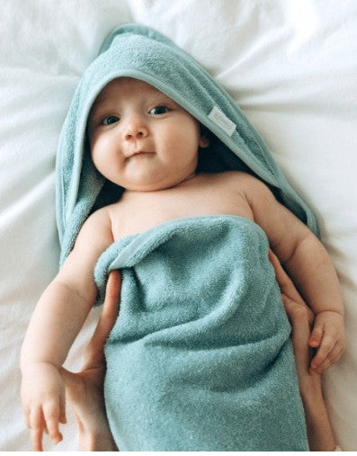 🍀❤️ Badcape baby met naam (80 cm op 80 cm)